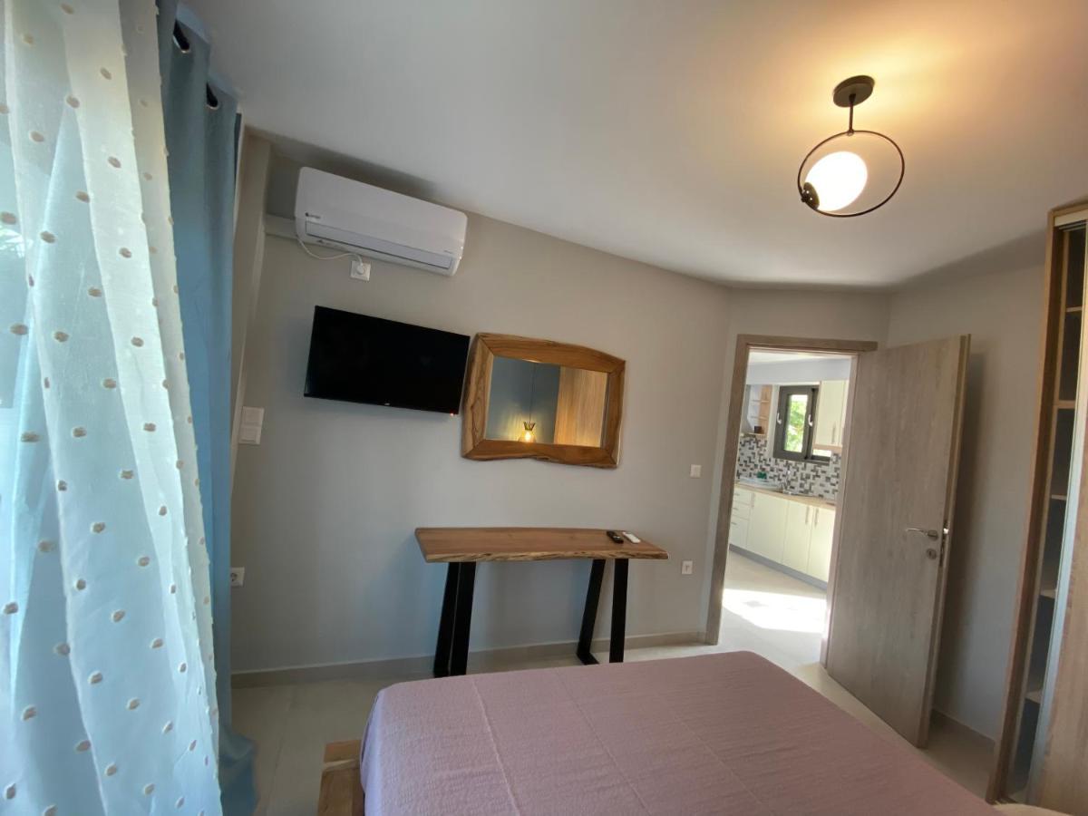 Mirovigli Family Rooms Lepedha ภายนอก รูปภาพ