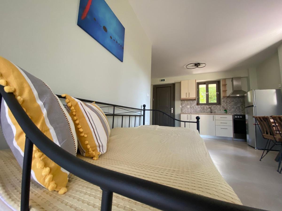 Mirovigli Family Rooms Lepedha ภายนอก รูปภาพ